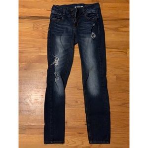 Distressed denim 👖